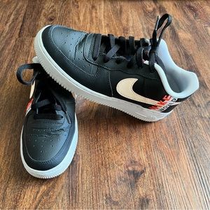 Nike Air Force 1 - Size 6 youth/7.5 women’s